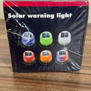 Solar Warning Light Red/Blue Strobe Warning Light with Waterproof Cover NIP